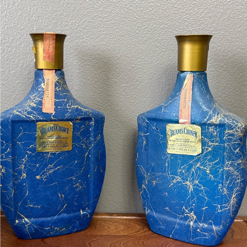 Vintage Jim Beams Bourbon Whiskey bottles - Picture 2 of 4